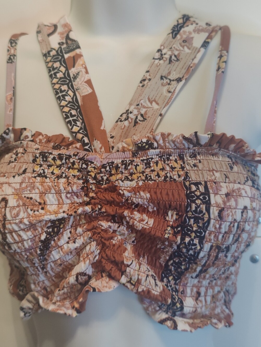 Almost Famous Boho Paisley 2 Piece Crop Top Overlay Shorts Set L - Picture 2 of 7